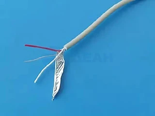 Кабель для систем пожарной и охранной сигнализации ES-02S-022 2х0,22 мм2,бел,экр, 100 м (01-020)  (ЭЛЕТЭК)